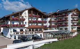 Hotel Alpenfrieden Maranza